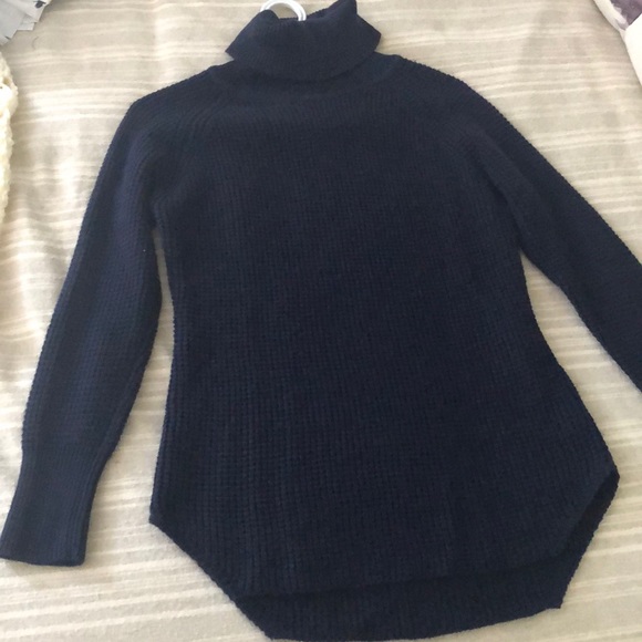 Cowl neck Sweater - Picture 2 of 2